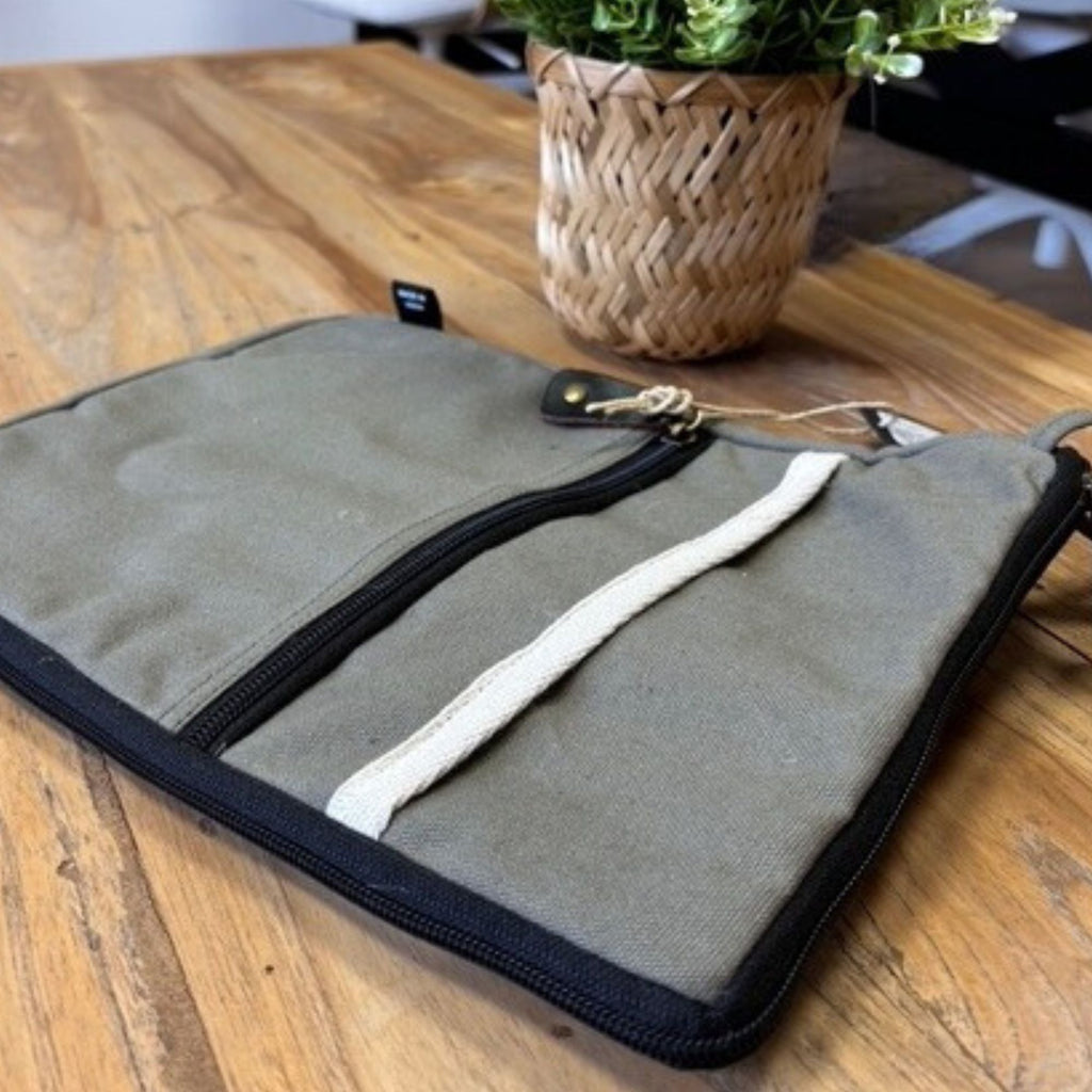 Canvas Travel Laptop Pouch - Olive - 24x33cm