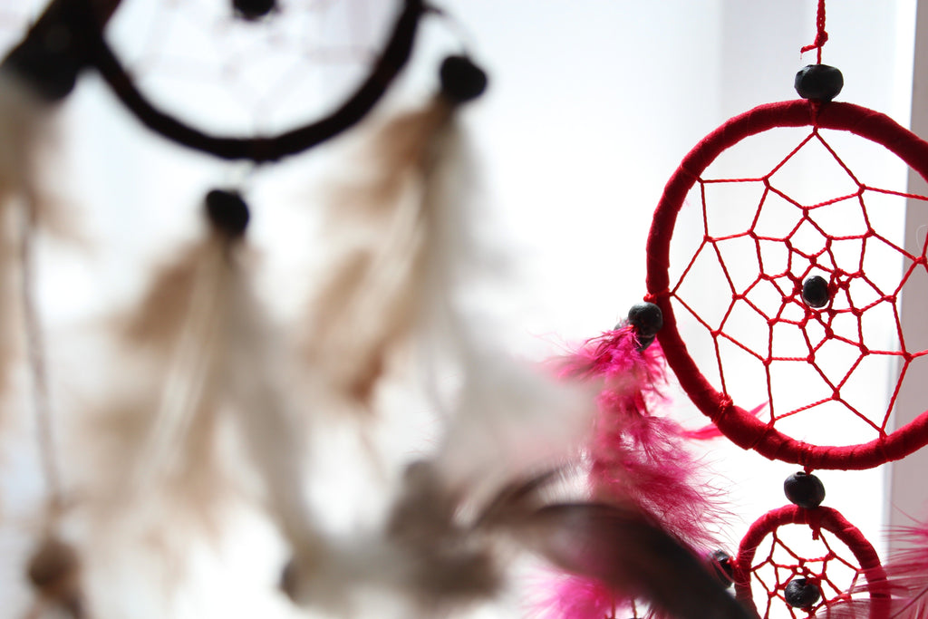 Bali Dreamcatcher - Medium Round - Black/White/Red