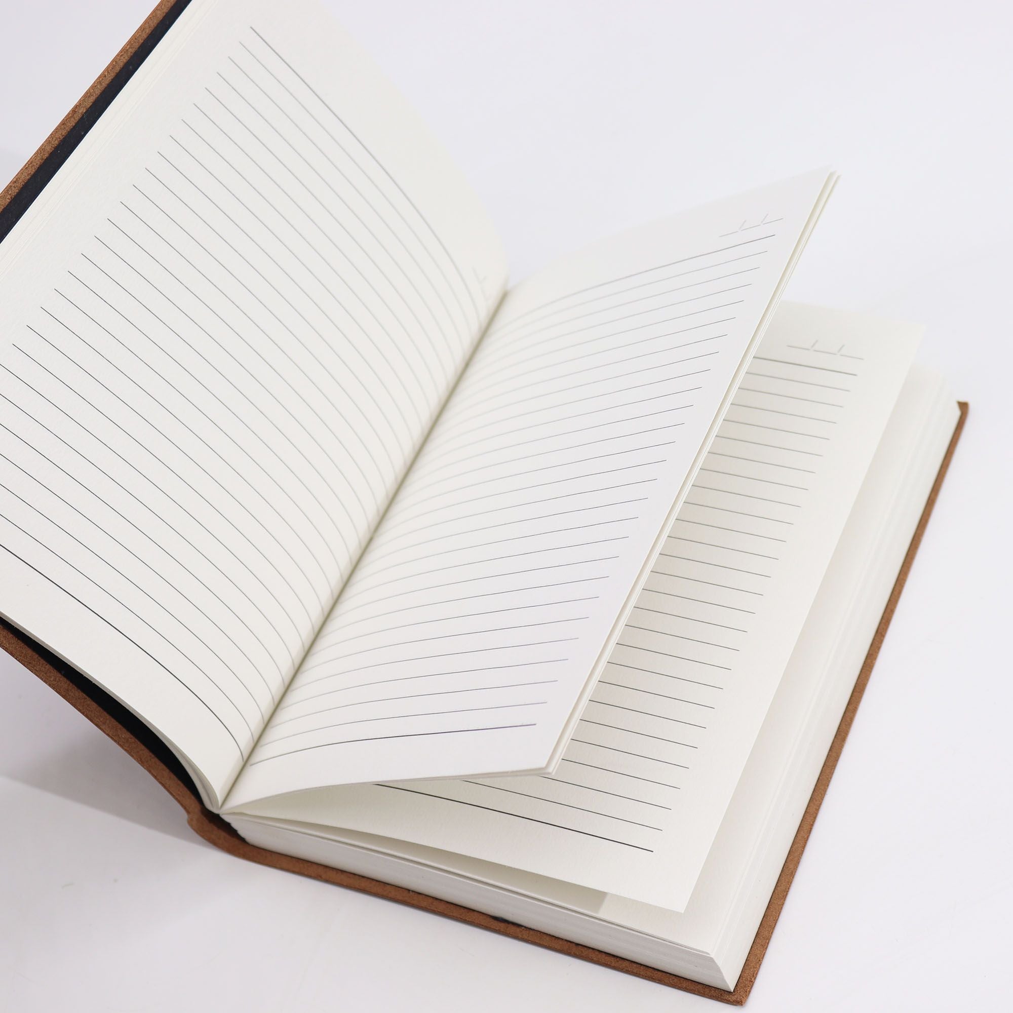 Black Tan Notizbuch für jeden Tag – 100 linierte Seiten – 20x15cm